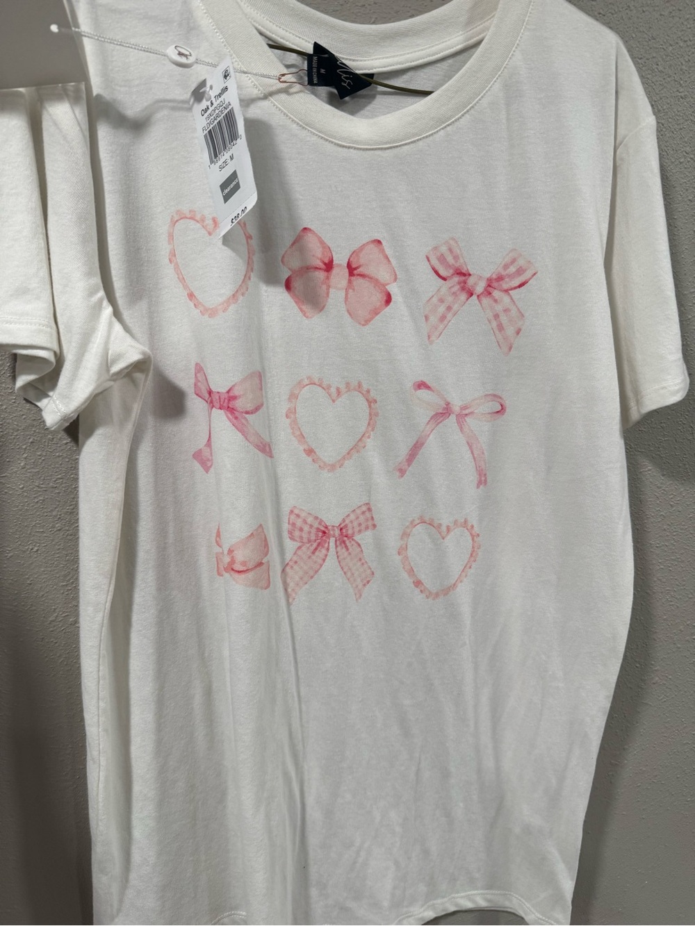 NWT Cute Bow & Heart Graphic Tee in White with Pink Accents - Picture 3 of 4